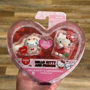 Hello Kitty and Friends Heart-Shaped Pack - Pink and White